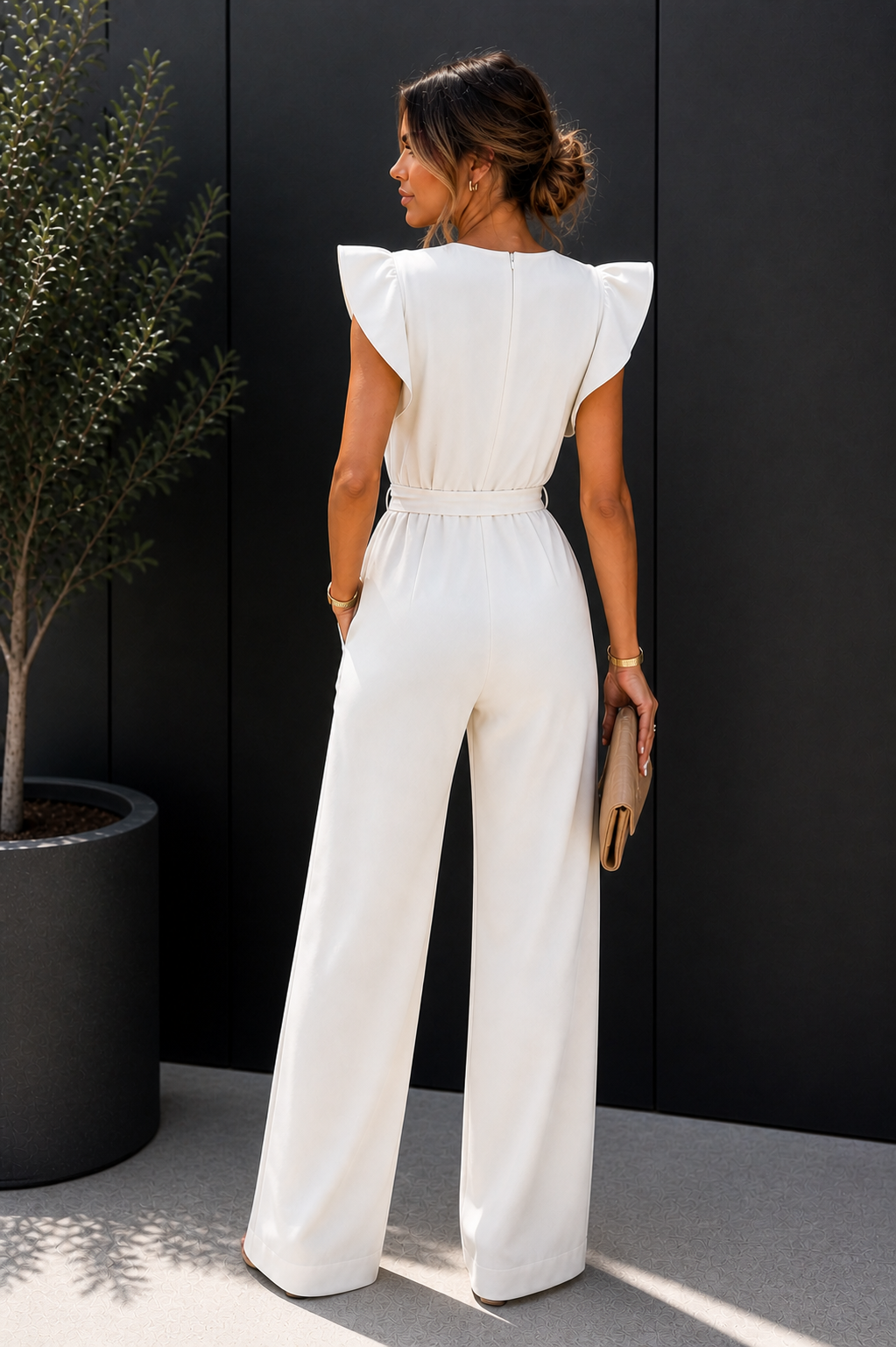 Mono Elegante Aura